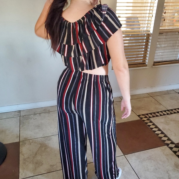 Black and Red Striped Women's 2 piece Jumper - Picture 5 of 5